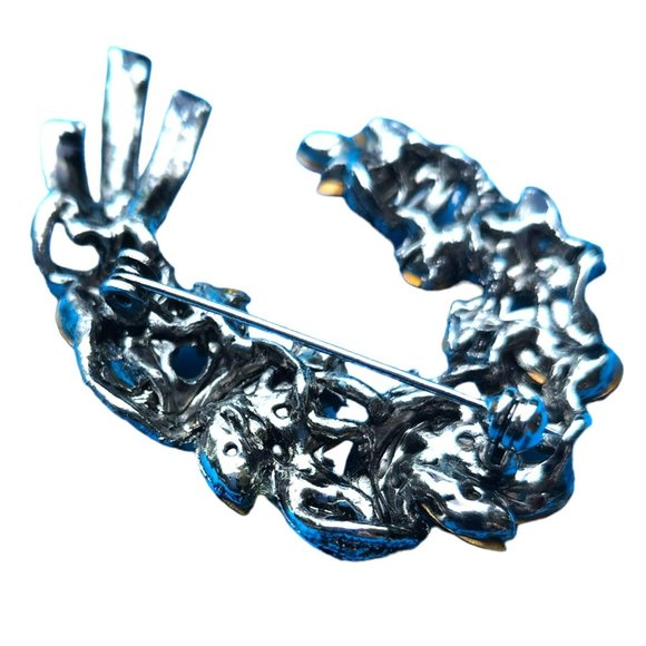 Black Rhinestone Brooch Silvertone Metal 2-5/8" x 2" - Picture 6 of 7